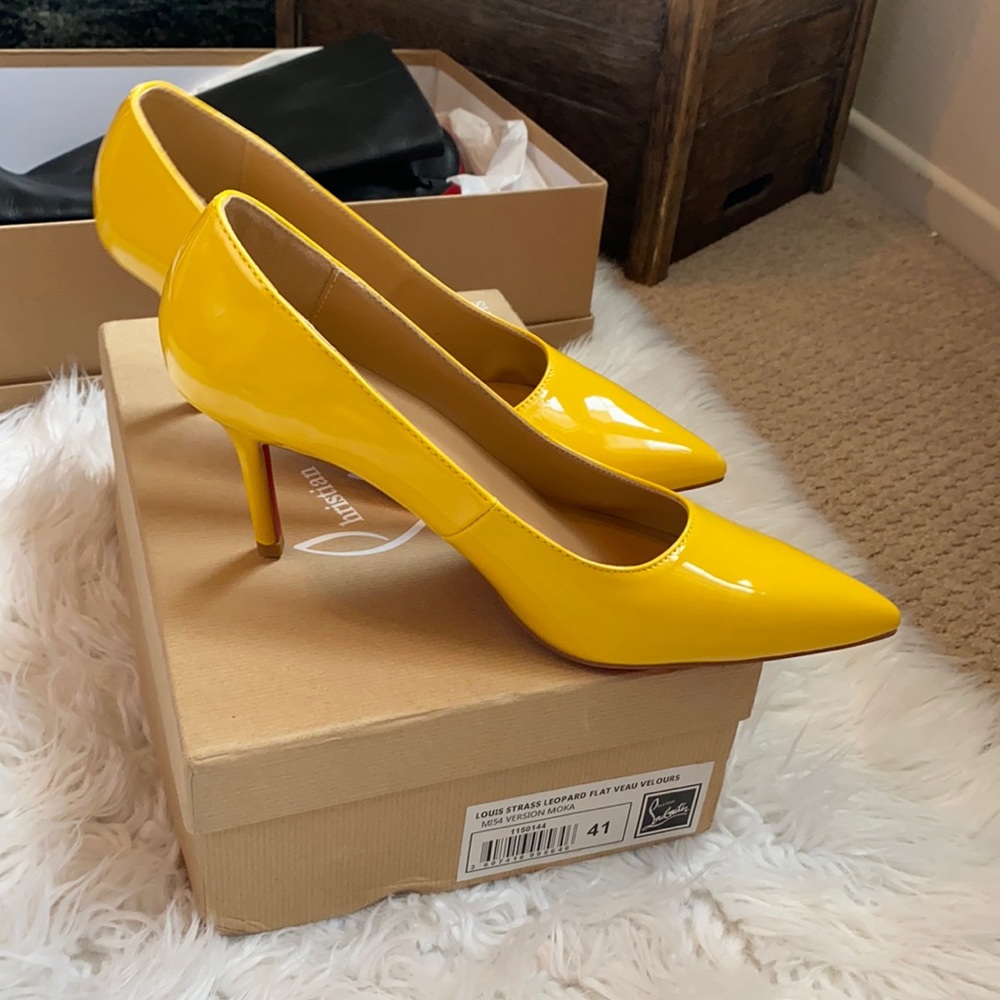 Christian LOUBOUTIN heel size 9